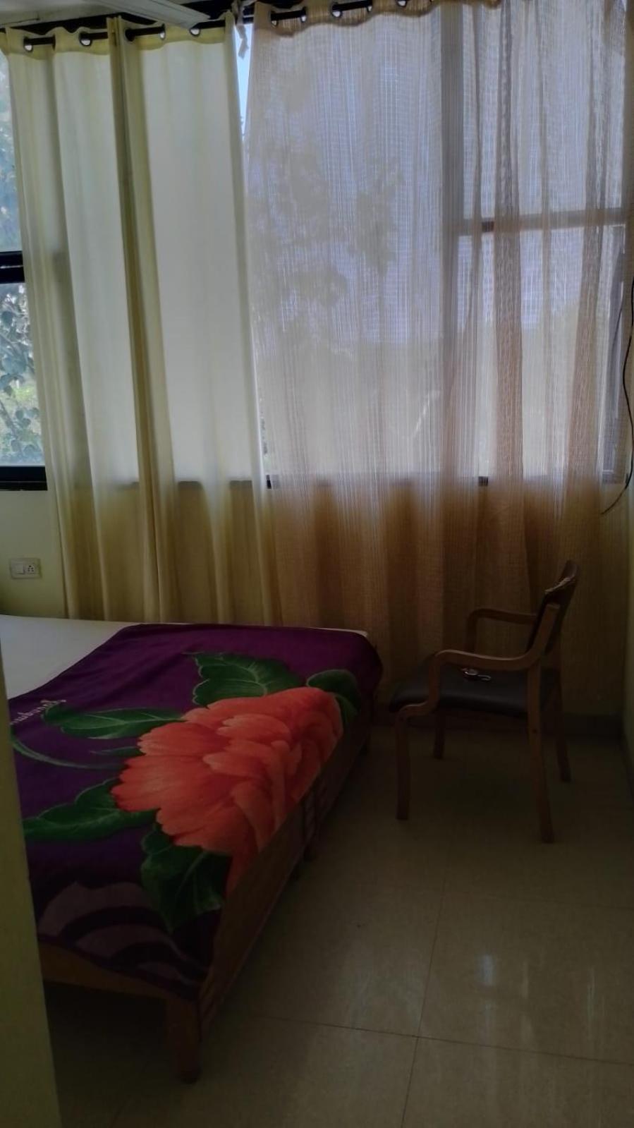 Hotel New Apple Rose Chandigarh Near Railway Station Dariya Uco Bank Ke Pass Bilik gambar